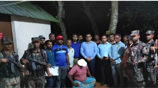 কসবায় রাতের আঁধারে চলছিলো পাহাড় কাটা,  তারপর যা হলো