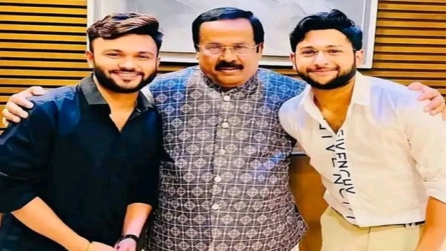 ৩৩ নং ওয়ার্ড আওয়ামী যুবলীগের আগামীর কান্ডারী আর এস ফাহিম চৌধুরী