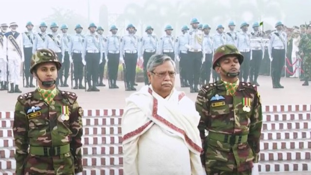 জাতীয় স্মৃতিসৌধে বীর শহীদদের প্রতি রাষ্ট্রপতি মো. সাহাবুদ্দিনের শ্রদ্ধা