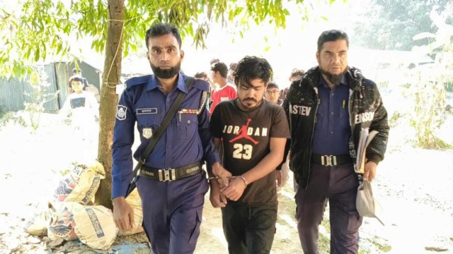 ব্রাহ্মণবাড়িয়াতে তরুণীকে পুড়িয়ে গুম করার সময় যুবক গ্রেফতার