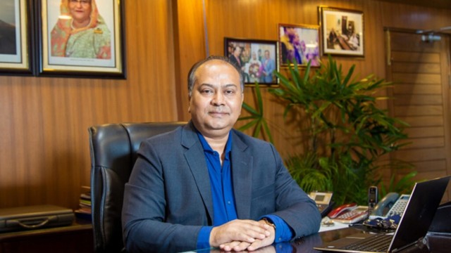 বিএসইসির সাবেক চেয়ারম্যান শিবলী রুবাইয়াতসহ ৬ জনের বিরুদ্ধে মামলা