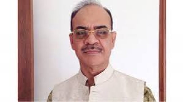 সাবেক বিমানমন্ত্রী লে. কর্ণেল ফারুক খানসহ- ৪ জনকে রিমান্ডে দিয়েছে আদালত