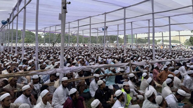 সোহরাওয়ার্দী উদ্যানে তাবলীগ জামায়াতের সমাবেশে মানুষের ঢল